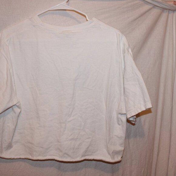 - Grand Valley State University Cropped t-shirt - Picture 2 of 3